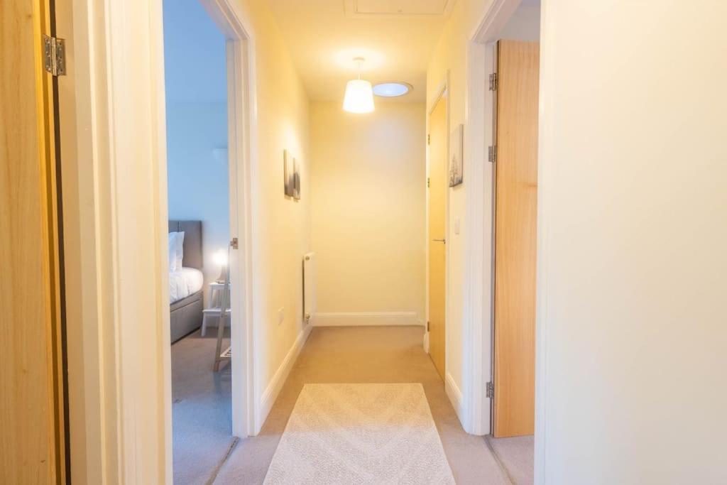 The Wellness Lodge- Gym, Table Tennis, Cinema, Parking And More! Bath Extérieur photo