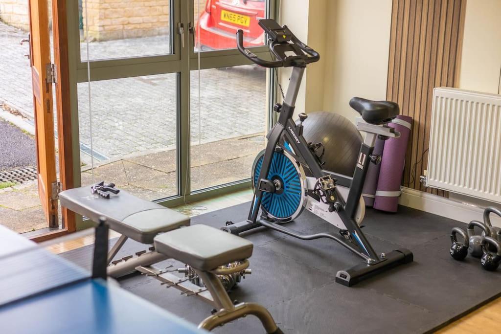 The Wellness Lodge- Gym, Table Tennis, Cinema, Parking And More! Bath Extérieur photo